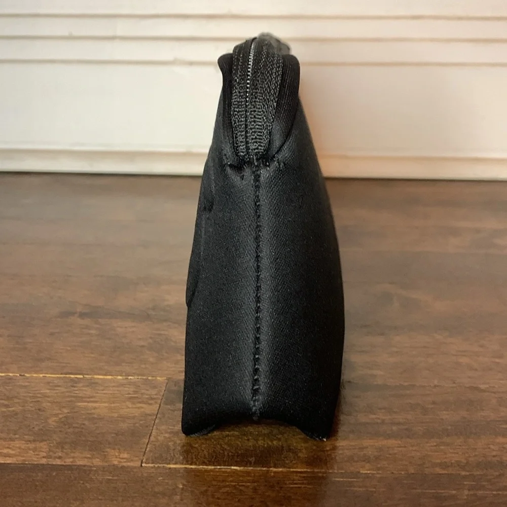 NWOT SKIMS Black Neoprene Pouch - Picture 2 of 3